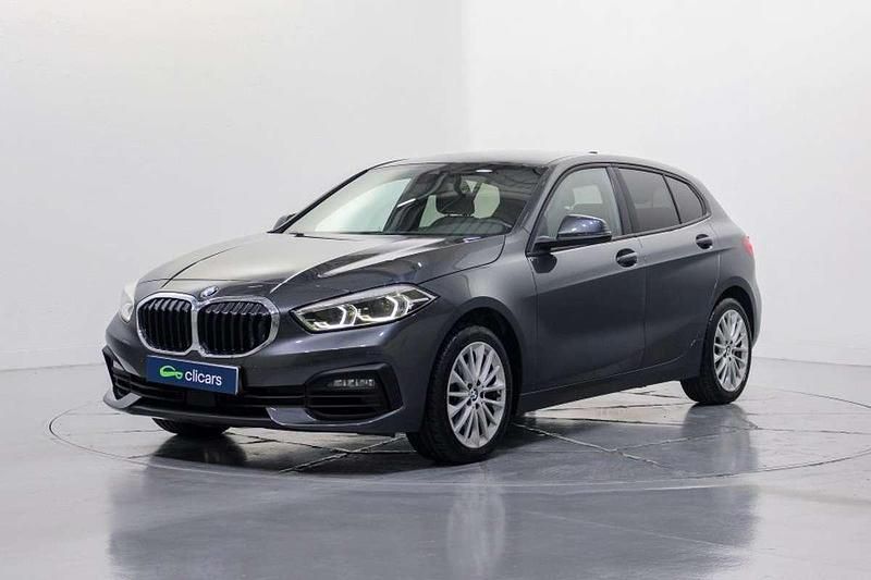 Plateado Usado 2020 BMW 118 Utilitario | 16.390 € (Buen precio) - Imagen 1/4