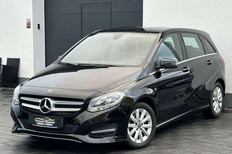 Negro Usado 2018 Mercedes B200 Monovolumen | 9900 € (Un poco caro) - Imagen 1/4