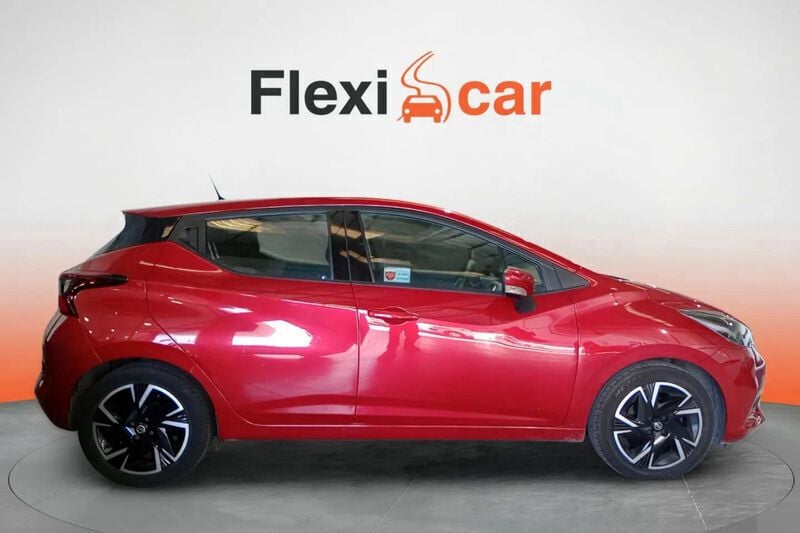 Usado Nissan Micra Acenta 92 CV (67 kW) 2021 Granate Utilitario