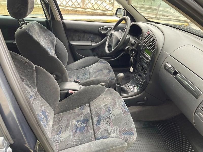 Usado Citroën Xsara Exclusive 110 CV (80 kW) 2004 Negro Berlina