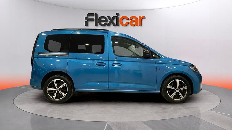 Usado VW Caddy Maxi 122 CV (89 kW) 2021 Azul Monovolumen