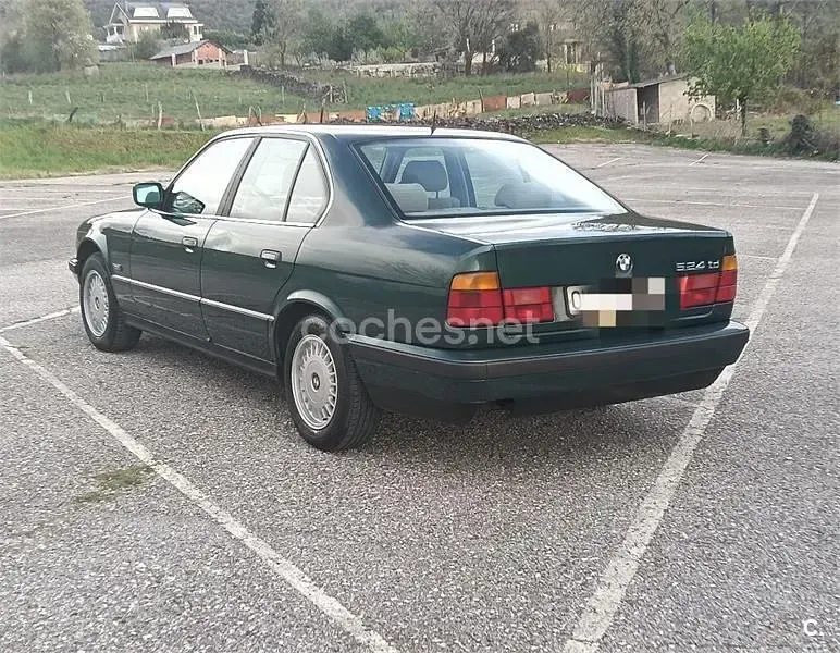 Usado BMW 524 115 CV (84 kW) 1990 Verde Berlina