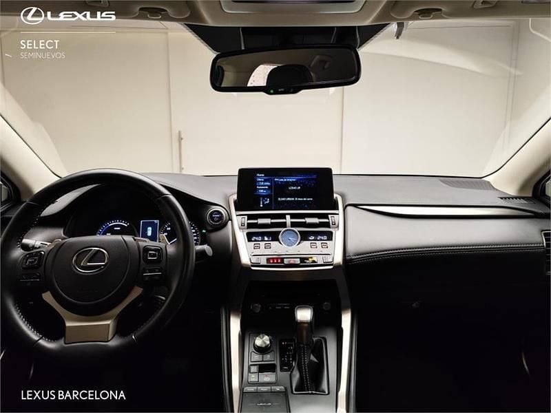 Usado Lexus NX300h 197 CV (144 kW) 2021 Rojo SUV