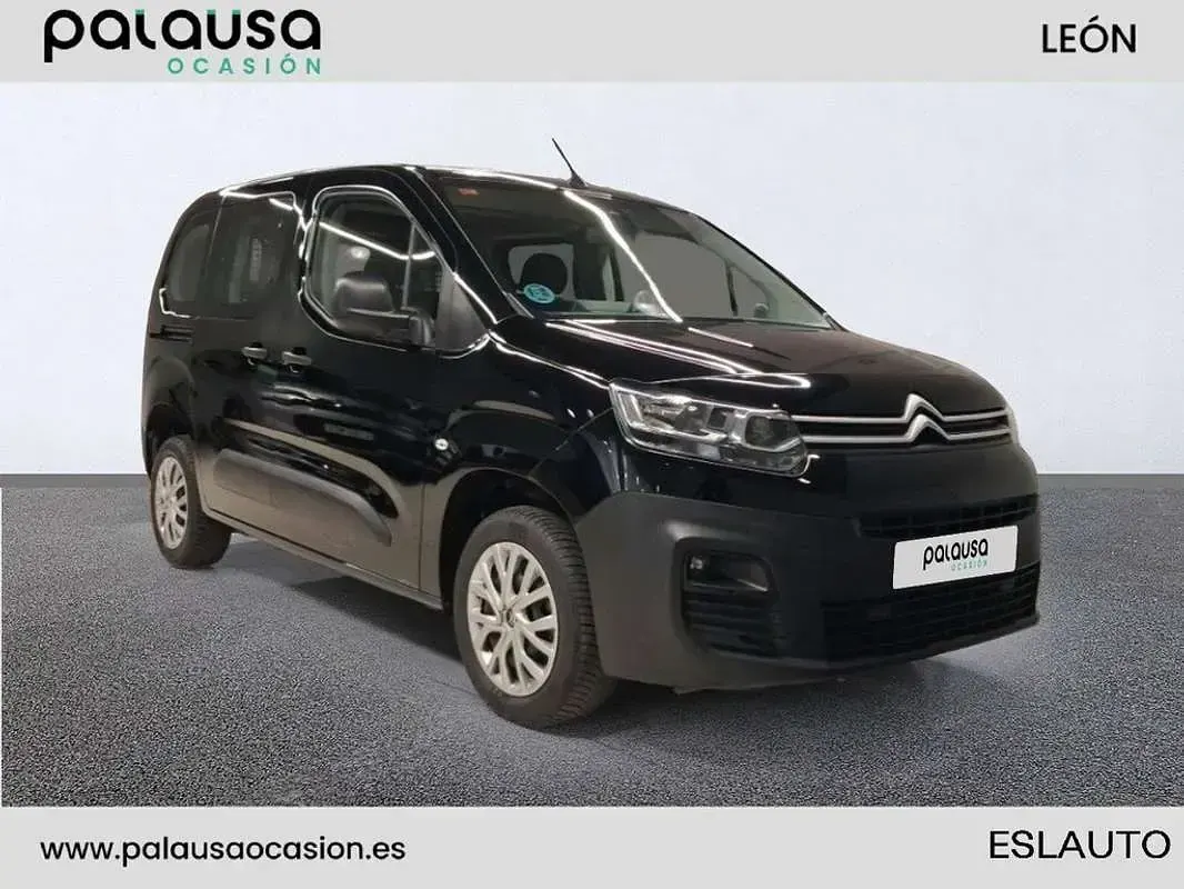 Usado Citroën Berlingo Live 75 CV (55 kW) 2022 Negro Monovolumen