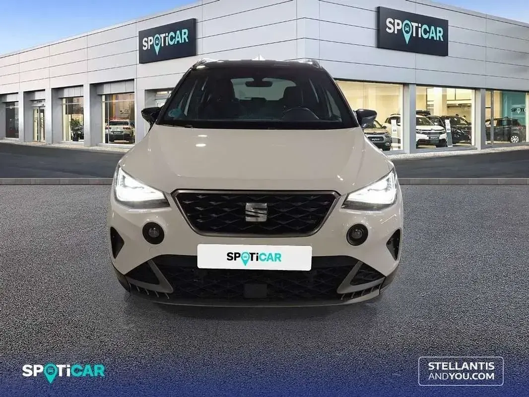 Usado Seat Arona FR 91 CV (66 kW) 2021 Blanco SUV