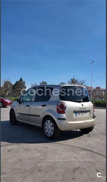 Usado Renault Modus Expression 85 CV (62 kW) 2007 Beige Monovolumen