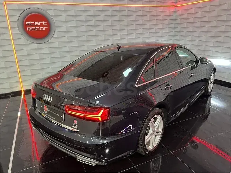Usado Audi A6 150 CV (110 kW) 2018 Azul Familiar