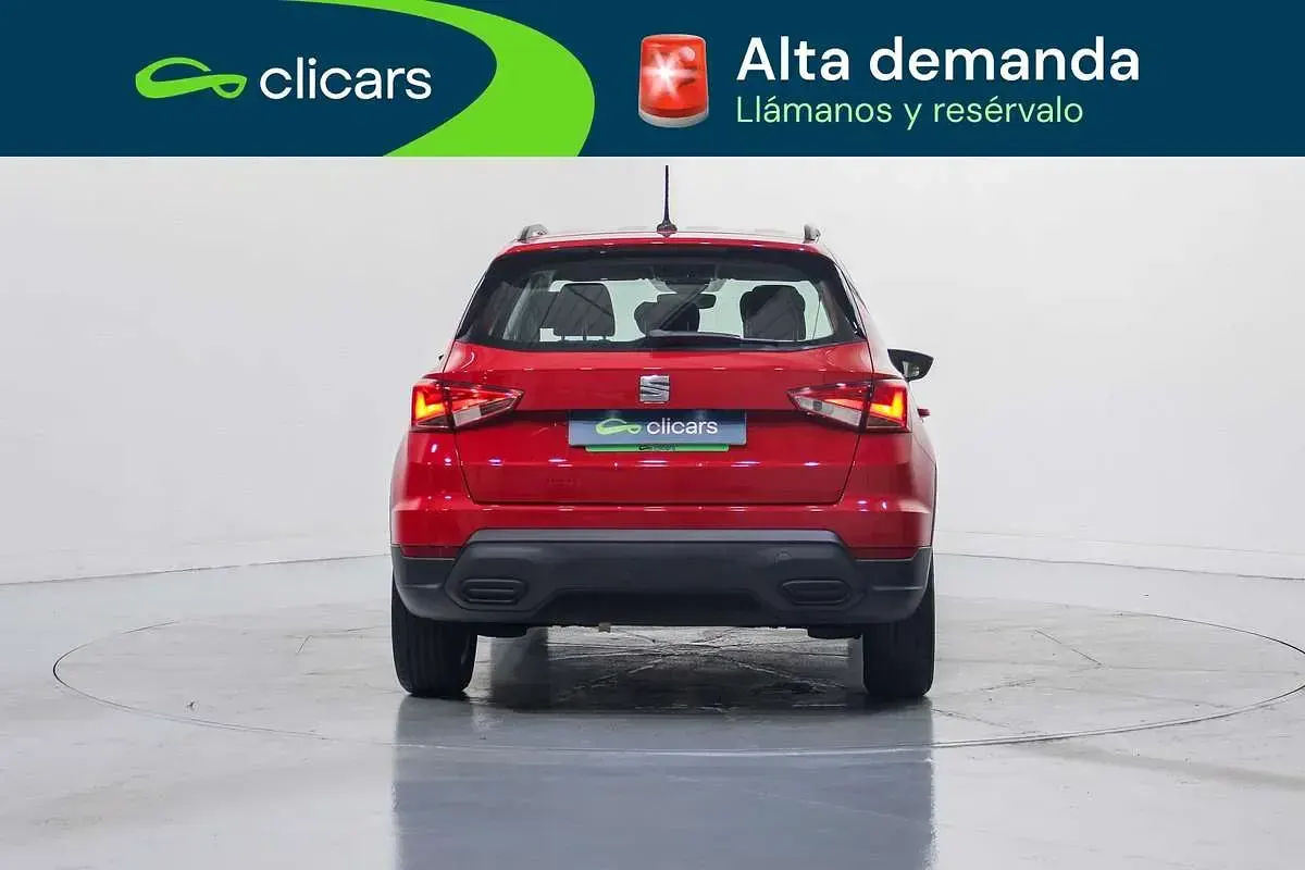 Usado Seat Arona Reference 95 CV (69 kW) 2022 Rojo SUV