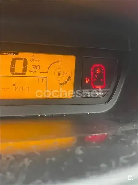 Usado Citroën C4 110 CV (80 kW) 2007 Azul Berlina