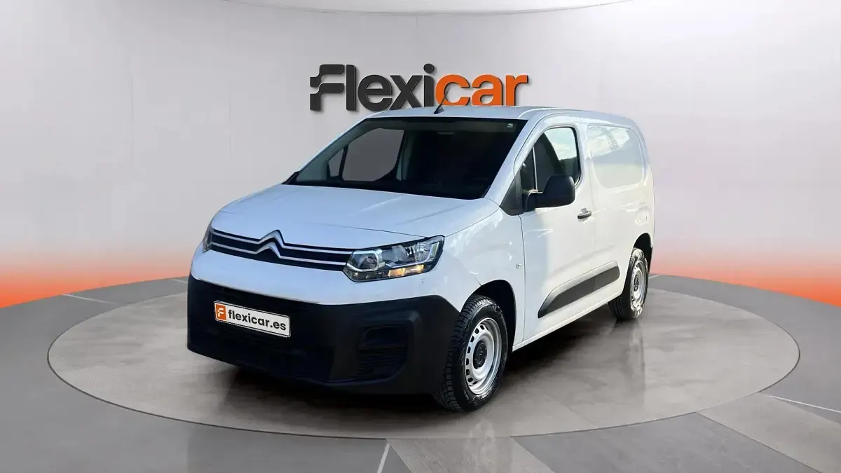 Usado Citroën Berlingo 102 CV (75 kW) 2022 Blanco Monovolumen