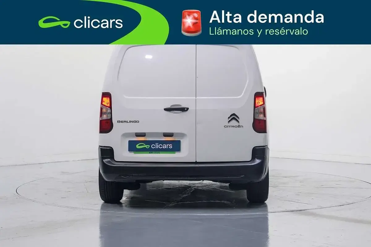 Usado Citroën Berlingo 102 CV (75 kW) 2021 Blanco Monovolumen
