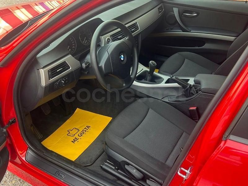 Usado BMW 318 129 CV (94 kW) 2005 Rojo Berlina
