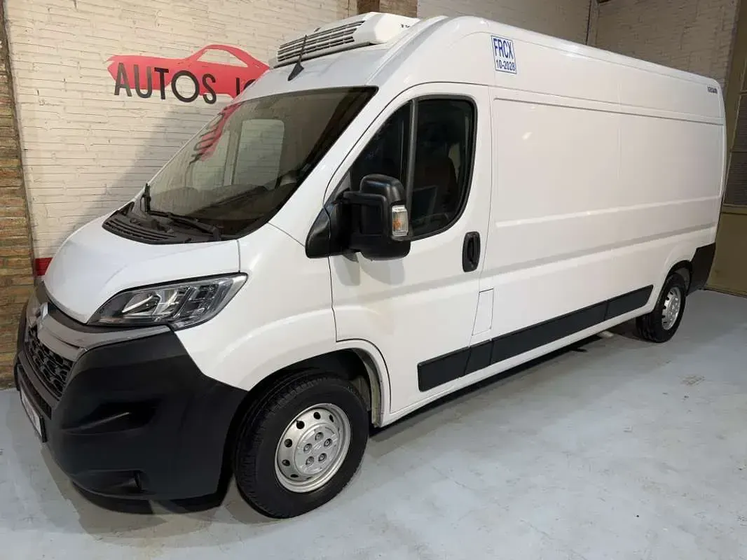 Usado Citroën Jumper 140 CV (102 kW) 2022 Blanco Monovolumen
