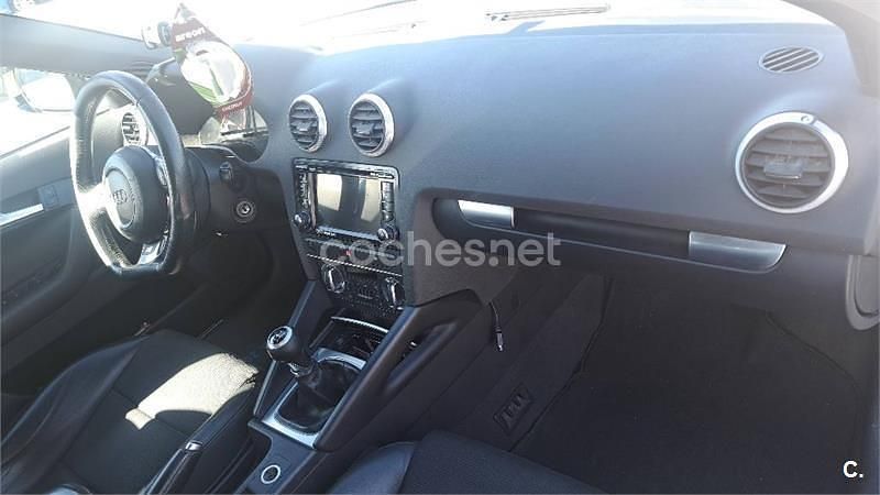 Usado Audi A3 Ambition 140 CV (102 kW) 2010 Blanco Utilitario