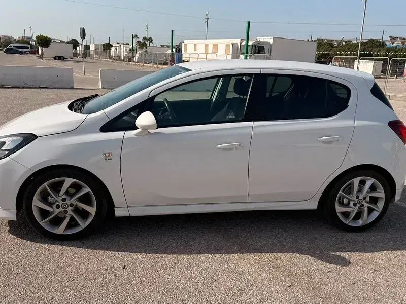 Usado Opel Corsa Selective 90 CV (66 kW) 2018 Blanco Utilitario