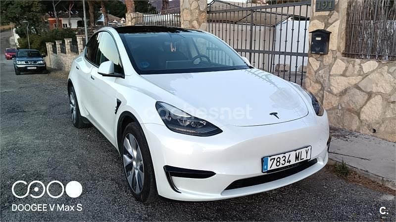 Eléctrico Usado 2023 Tesla Model Y RWD SUV | 32.000 € (Precio justo) - Imagen 1/4
