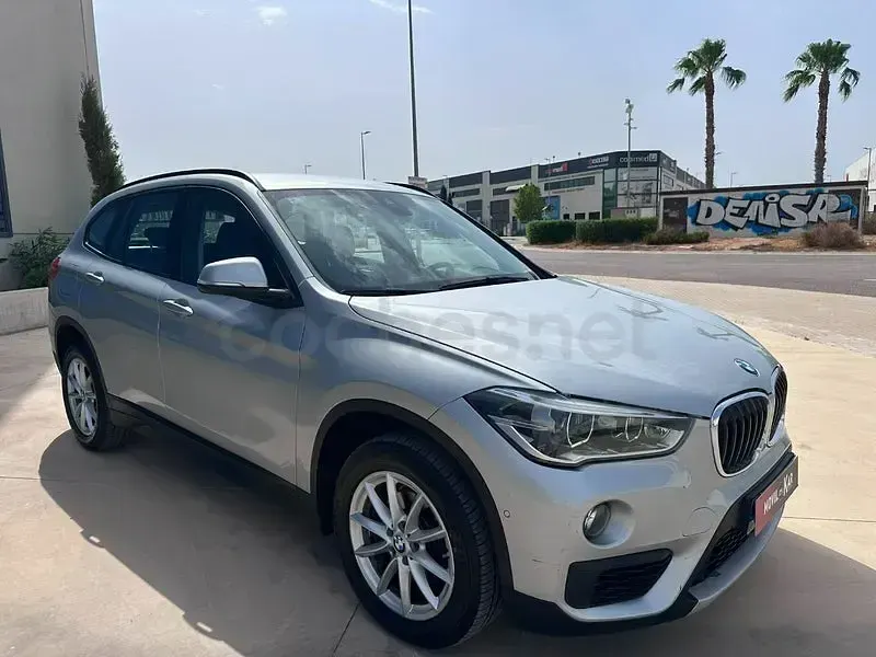 Usado BMW X1 150 CV (110 kW) 2017 Gris / plata SUV