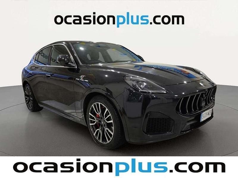 Usado Maserati Grecale GT 300 CV (220 kW) 2023 Negro SUV
