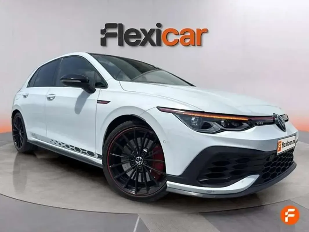 Usado VW Golf VIII GTI Clubsport 302 CV (222 kW) 2021 Blanco Berlina