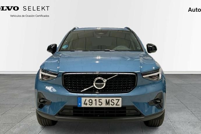 Usado Volvo XC40 Plus 163 CV (119 kW) 2024 Azul SUV