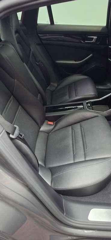 Usado Porsche Panamera 4 462 CV (339 kW) 2018 Gris Berlina