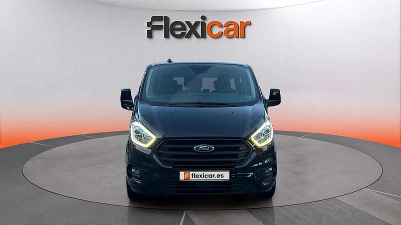 Usado Ford Tourneo Trend 136 CV (100 kW) 2023 Negro Monovolumen