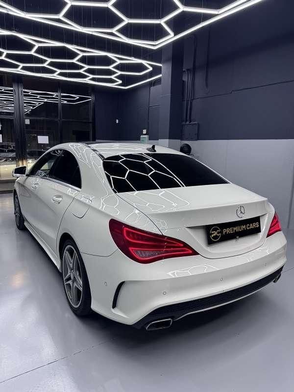 Usado Mercedes CLA220 AMG line 170 CV (125 kW) 2014 Blanco Berlina