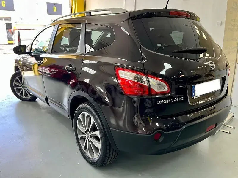 Usado Nissan Qashqai +2 360º 150 CV (110 kW) 2013 Marrón SUV