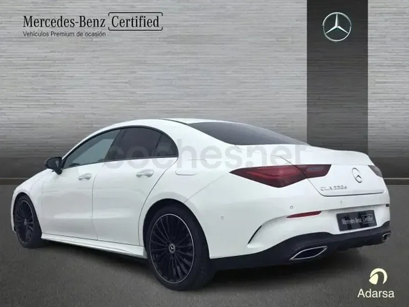 Usado Mercedes CLA220 190 CV (139 kW) 2025 Blanco Berlina