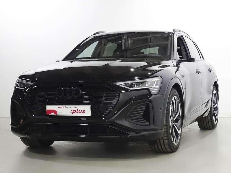 Negro Usado 2024 Audi Q8 e-tron S-Line SUV | 61.300 € - Imagen 1/4