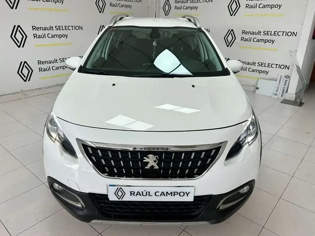 Usado Peugeot 2008 Allure 110 CV (80 kW) 2017 Blanco SUV