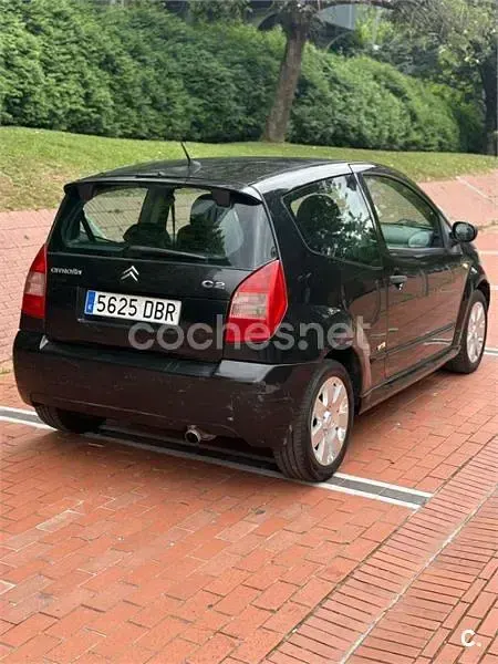 Usado Citroën C2 VTR Sport 75 CV (55 kW) 2004 Negro Utilitario