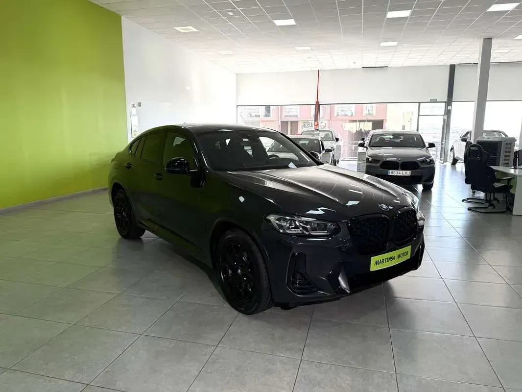 Usado BMW X4 M Sport 190 CV (139 kW) 2025 Gris SUV