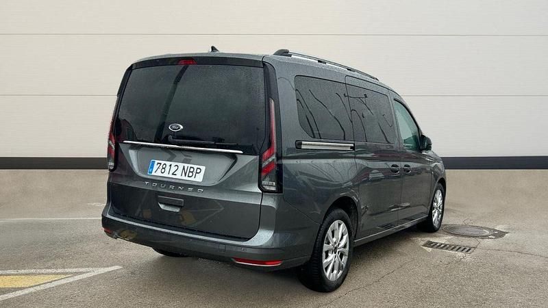 Usado Ford Tourneo Connect Titanium 122 CV (89 kW) 2025 Gris Monovolumen
