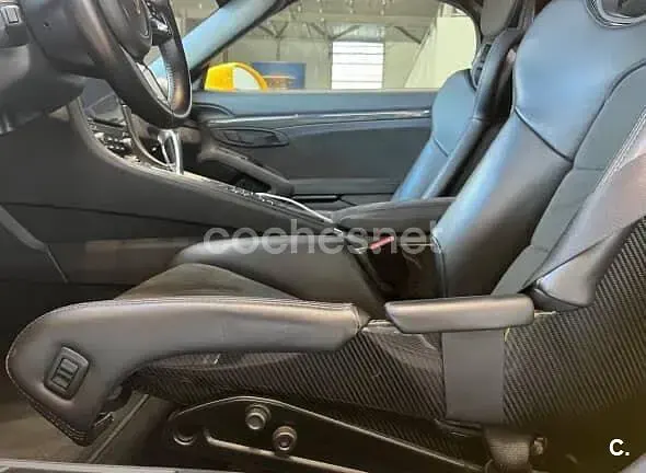 Usado Porsche 718 Spyder 420 CV (308 kW) 2022 Amarillo Descapotable