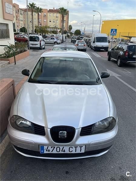 Gris / plata Usado 2004 Seat Ibiza Berlina | 2200 € (Precio justo) - Imagen 1/4