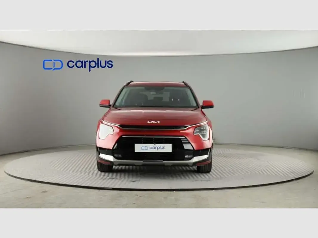 Usado Kia Niro 141 CV (103 kW) 2022 Rojo SUV