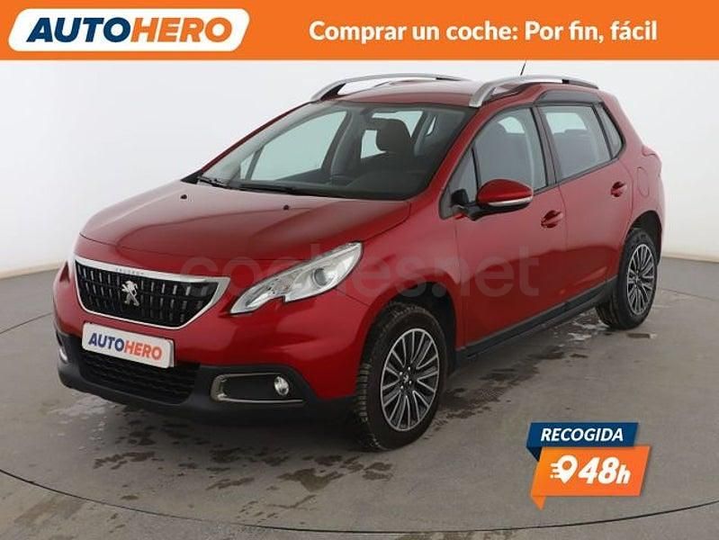 Usado Peugeot 2008 Active 110 CV (80 kW) 2016 Rojo SUV
