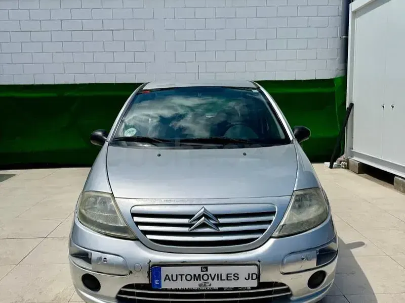 Usado Citroën C3 90 CV (66 kW) 2005 Gris / plata Berlina