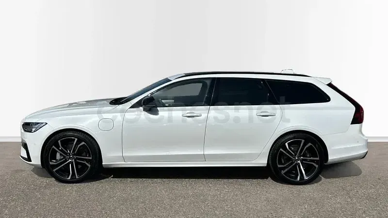 Usado Volvo V90 Ultra 350 CV (257 kW) 2025 Blanco Familiar