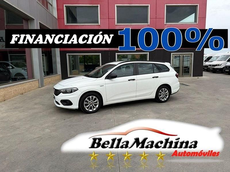 Blanco Usado 2018 Fiat Tipo Lounge Familiar | 8750 € (Un poco caro) - Imagen 1/4