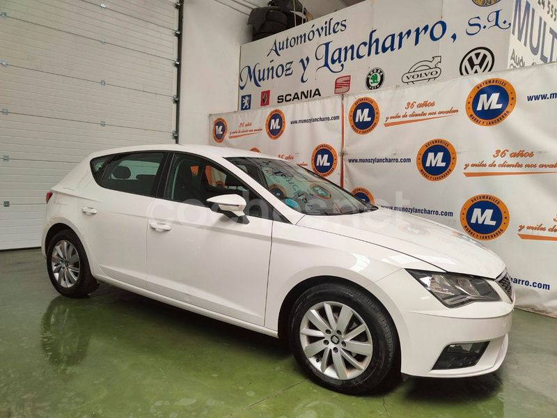 Usado Seat Leon Reference 90 CV (66 kW) 2019 Blanco Berlina