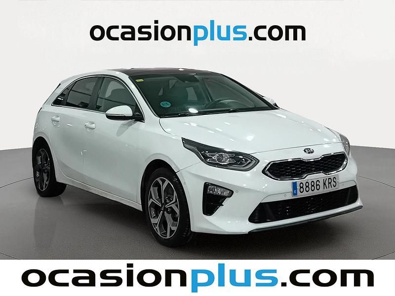 Usado Kia Ceed Launch Edition 136 CV (100 kW) 2018 Blanco Utilitario
