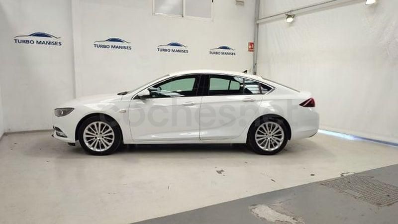 Usado Opel Insignia Innovation 165 CV (121 kW) 2020 Blanco Berlina