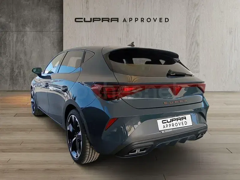 Usado Cupra Leon 204 CV (150 kW) 2025 Azul Berlina