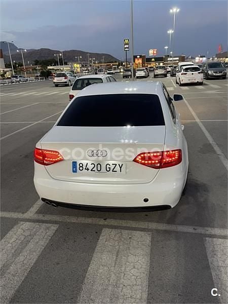 Blanco Usado 2010 Audi A4 Berlina | 8800 € (Precio justo) - Imagen 1/4