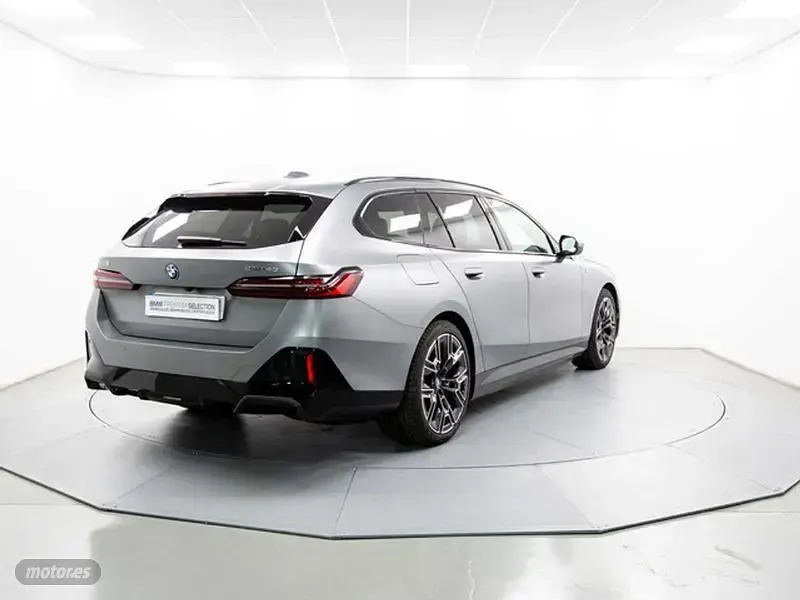Usado BMW i5 Comfort Edition 250 kW (340 CV) 2024 Gris Familiar