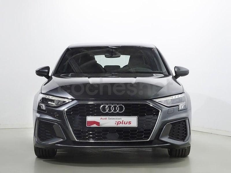 Usado Audi A3 S-Line 116 CV (85 kW) 2023 Gris / plata Berlina