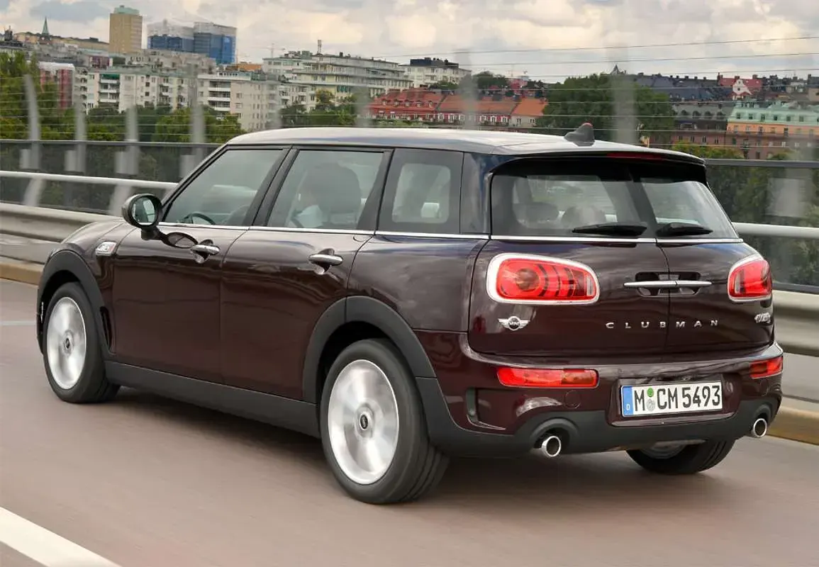 Usado Mini Cooper Clubman 136 CV (100 kW) 2017 Azul Familiar