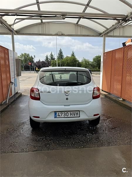 Brugt Dacia Sandero Ambiance 75 HK (55 kW) 2014 Hvid Sedan